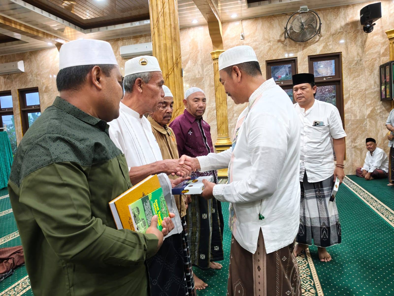 Bupati Madina Safari Subuh Jemput Aspirasi Masyarakat